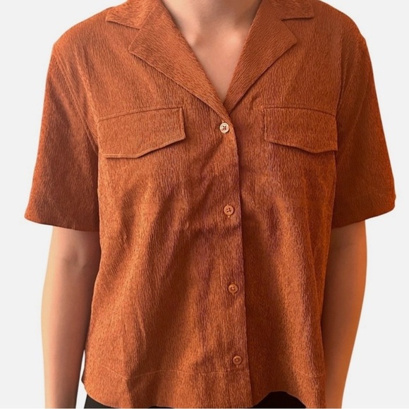 NWT Athleta Echo Top Button Down Quick Dry Breathable Boxy Retro 70s Outdoor - Picture 3 of 6